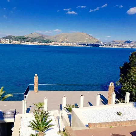 Castello Lejlighed Bacoli