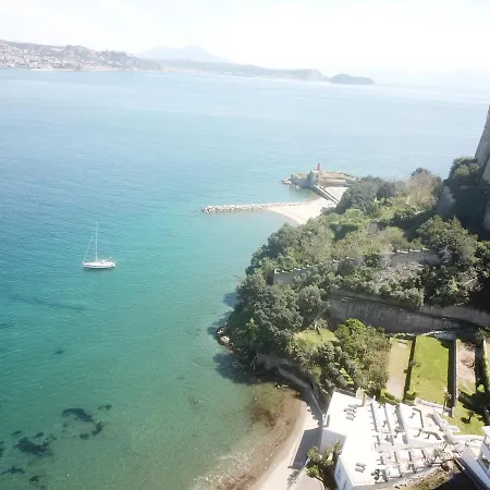 Castello * Bacoli